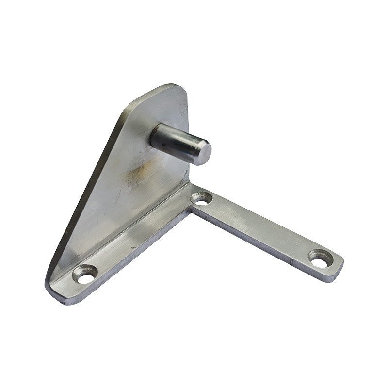 How can the thickness and structural strength of a stainless steel door hinge be designed to match the weight requirements of different doors?